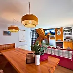 Apartment Atico Pena Blanca: Magnificas Vistas Al Valle *