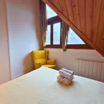 Apartment Atico Pena Blanca: Magnificas Vistas Al Valle *