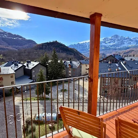 Atico Pena Blanca: Magnificas Vistas Al Valle Panticosa